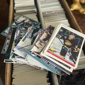NHL Trading Cards Collection 90s Run Of 50 Cards